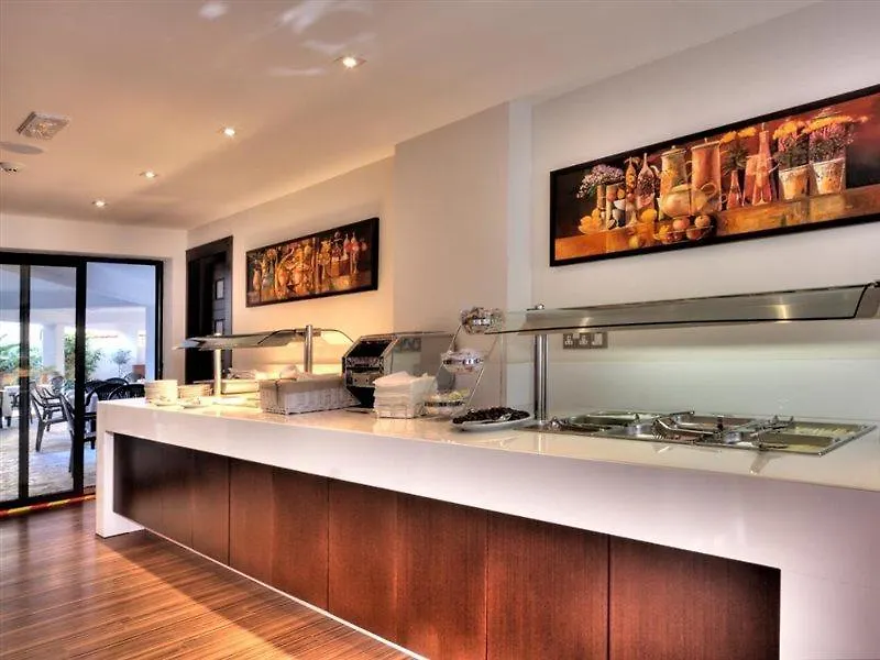 Livadhiotis City Hotel Larnaca