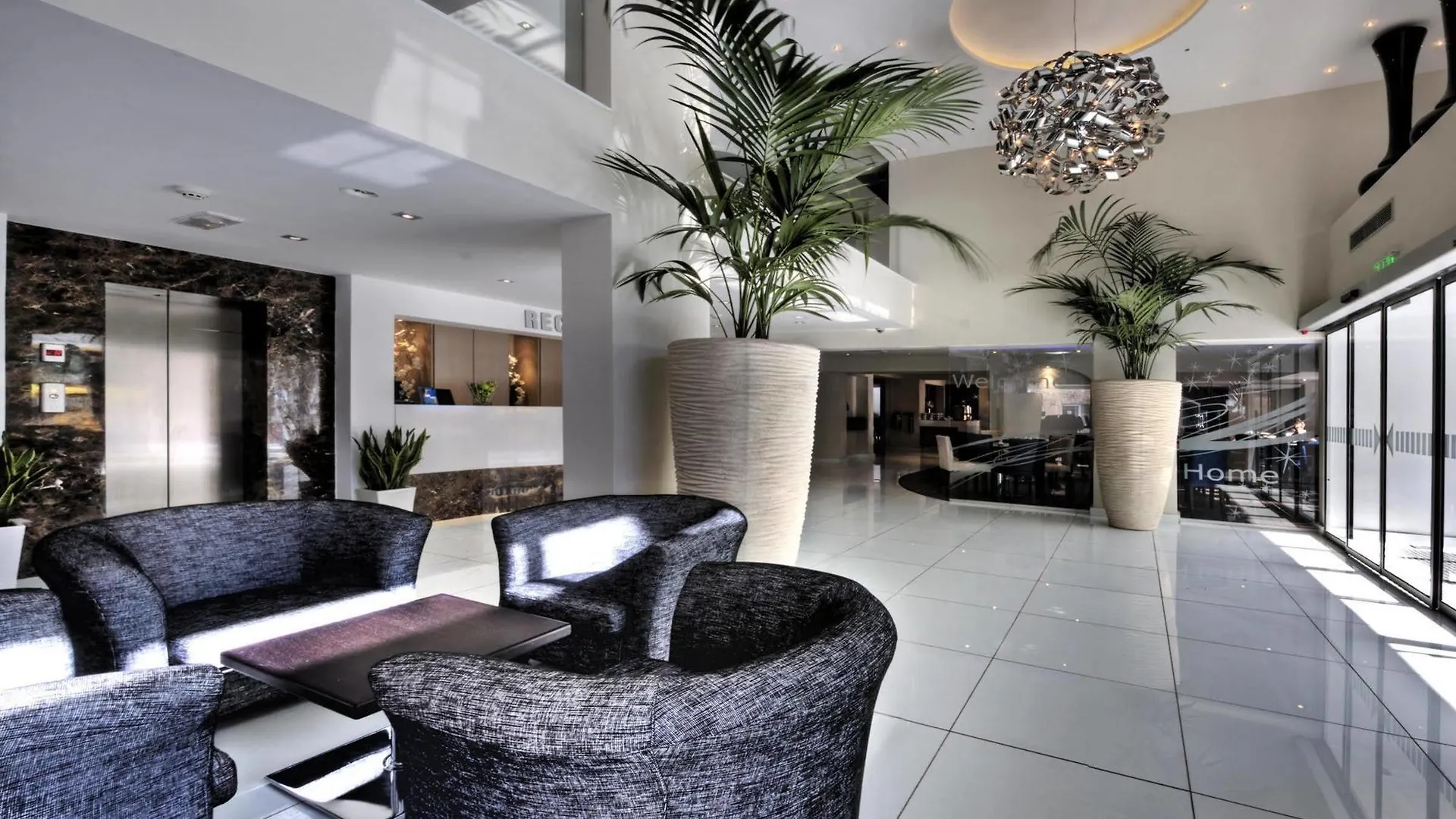 Livadhiotis City Hotel Larnaca
