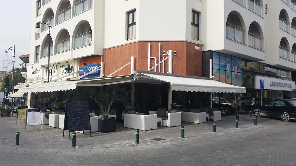 לרנקה Livadhiotis City Hotel