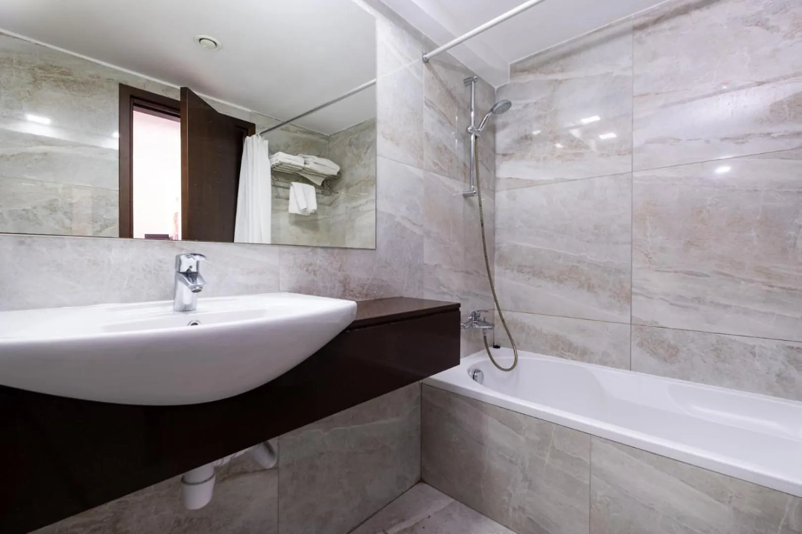 Livadhiotis City Hotel Larnaca